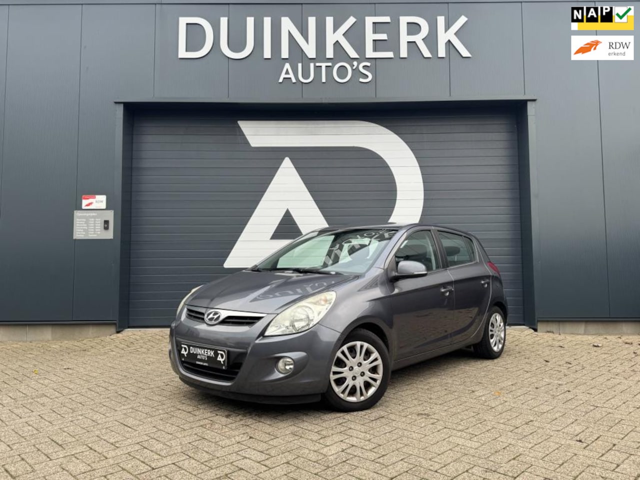 Hyundai i20 - 1.2i i-Motion | Airco | Elekt. ramen | Afneembare Trekhaak | NAP | Nieuwe APK - AutoWereld.nl