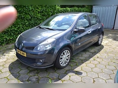 Renault Clio - 1.6-16V Exception