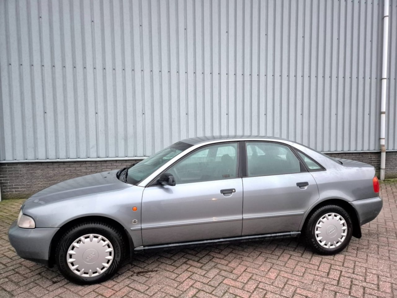 Audi A4 Limousine - 1.6 Limousine - AutoWereld.nl