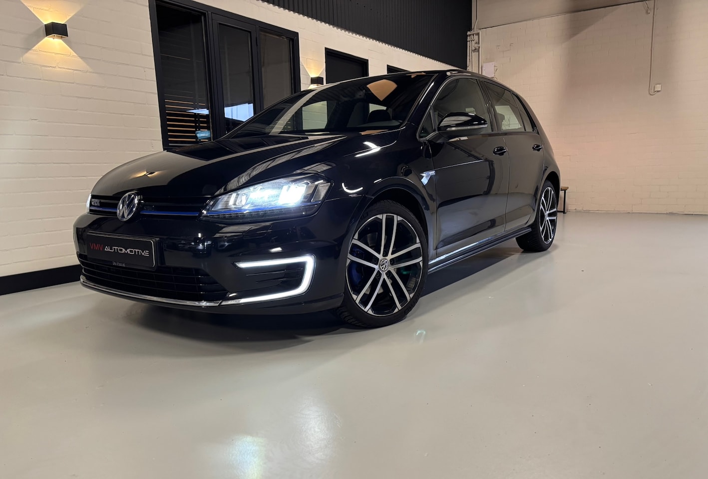 Volkswagen Golf - 1.4 TSI GTE Leder | Xenon | Sfeerverlichting | Carplay | Dab | Cruisecontrol | - AutoWereld.nl