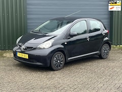 Toyota Aygo - 1.0-12V +