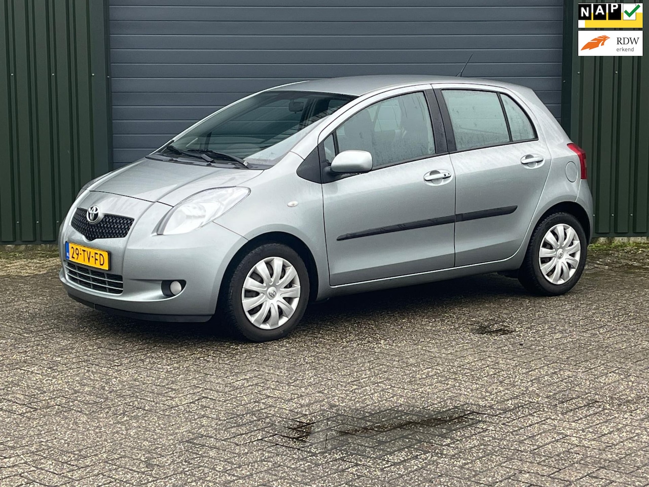 Toyota Yaris - 1.3 VVT-i Luna 1.3 VVTi Luna - AutoWereld.nl