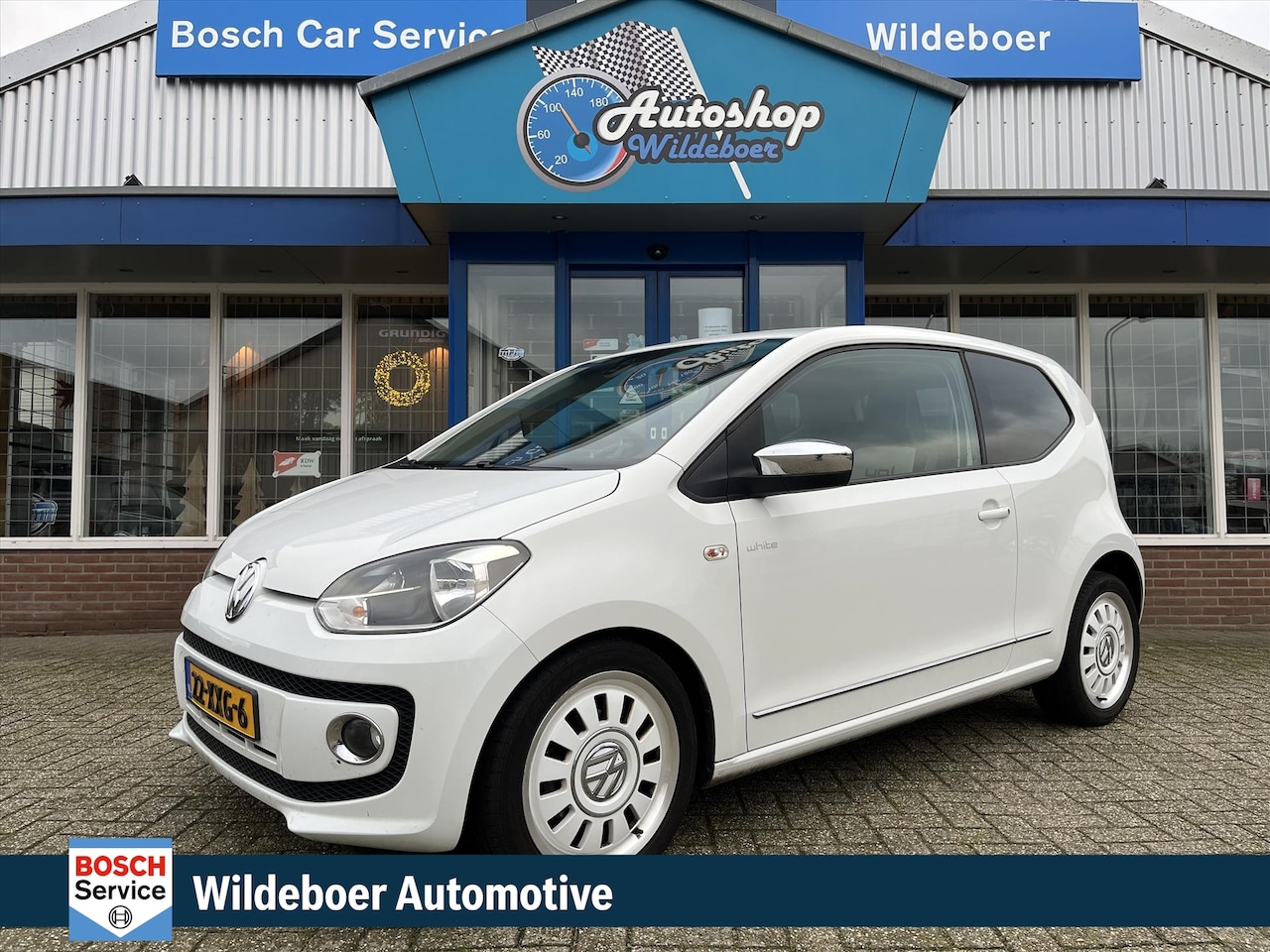 Volkswagen Up! - 1.0 75 PK high up! White Up ! + AIRCO + CRUISE + NAVI + LMV + PDC - AutoWereld.nl