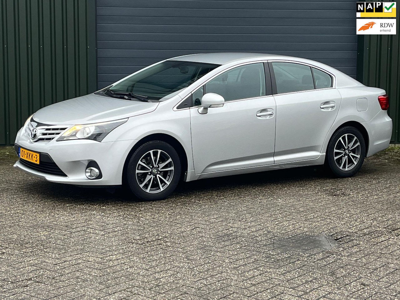 Toyota Avensis - 1.8 VVTi Business 1.8 VVTi Business - AutoWereld.nl