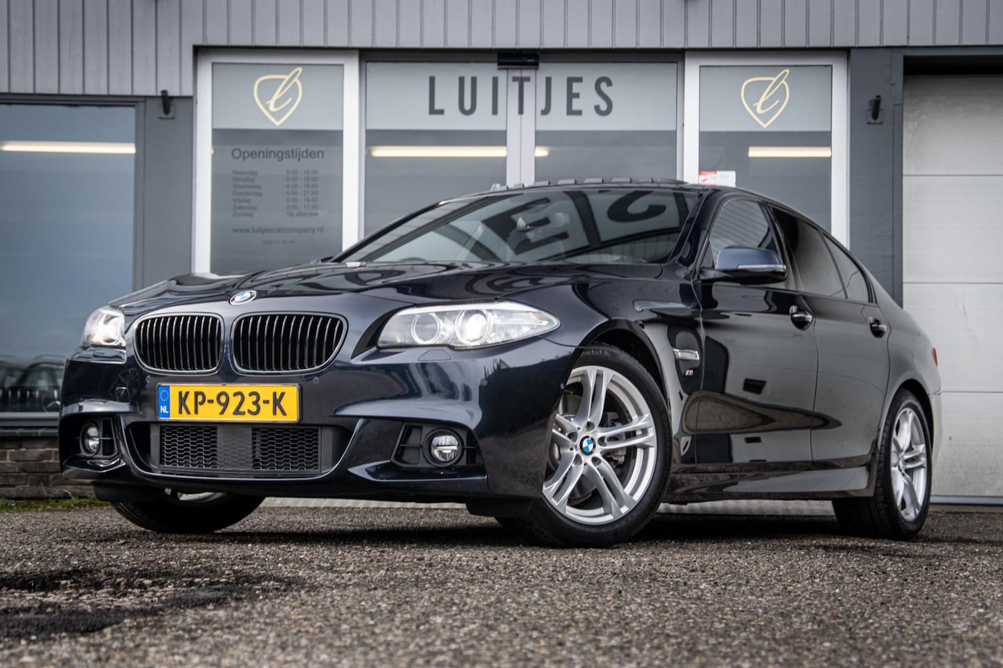 BMW 5-serie - 520i M-Sport Schuifdak Leder Camera Org.NL Dealer-onderhouden NAP - AutoWereld.nl