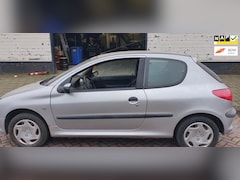 Peugeot 206 - 1.4 Gentry, APK, Airco