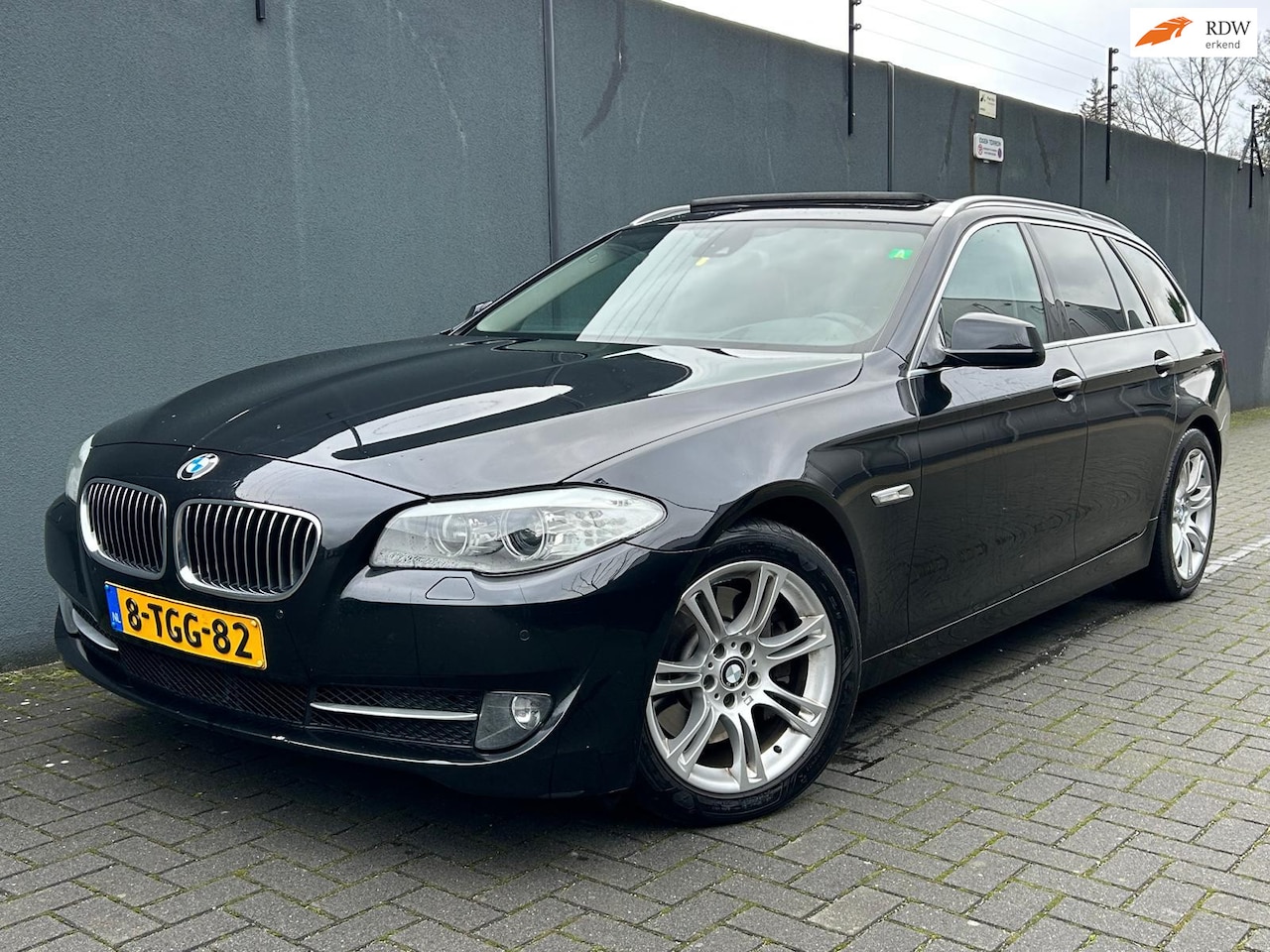 BMW 5-serie Touring - 525d High Executive / Full / Netjes - AutoWereld.nl