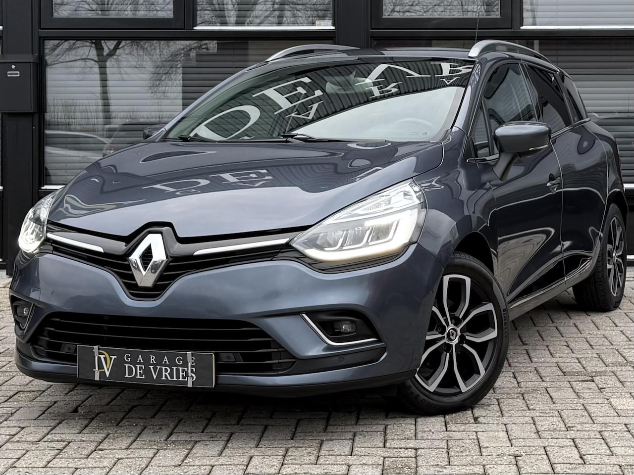 Renault Clio Estate - 1.2 TCe Bose Automaat AndroidAuto Camera Navi Orig. NL NAP - AutoWereld.nl