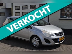 Opel Corsa - 1.2-16V Selection/ Zeer Netjes