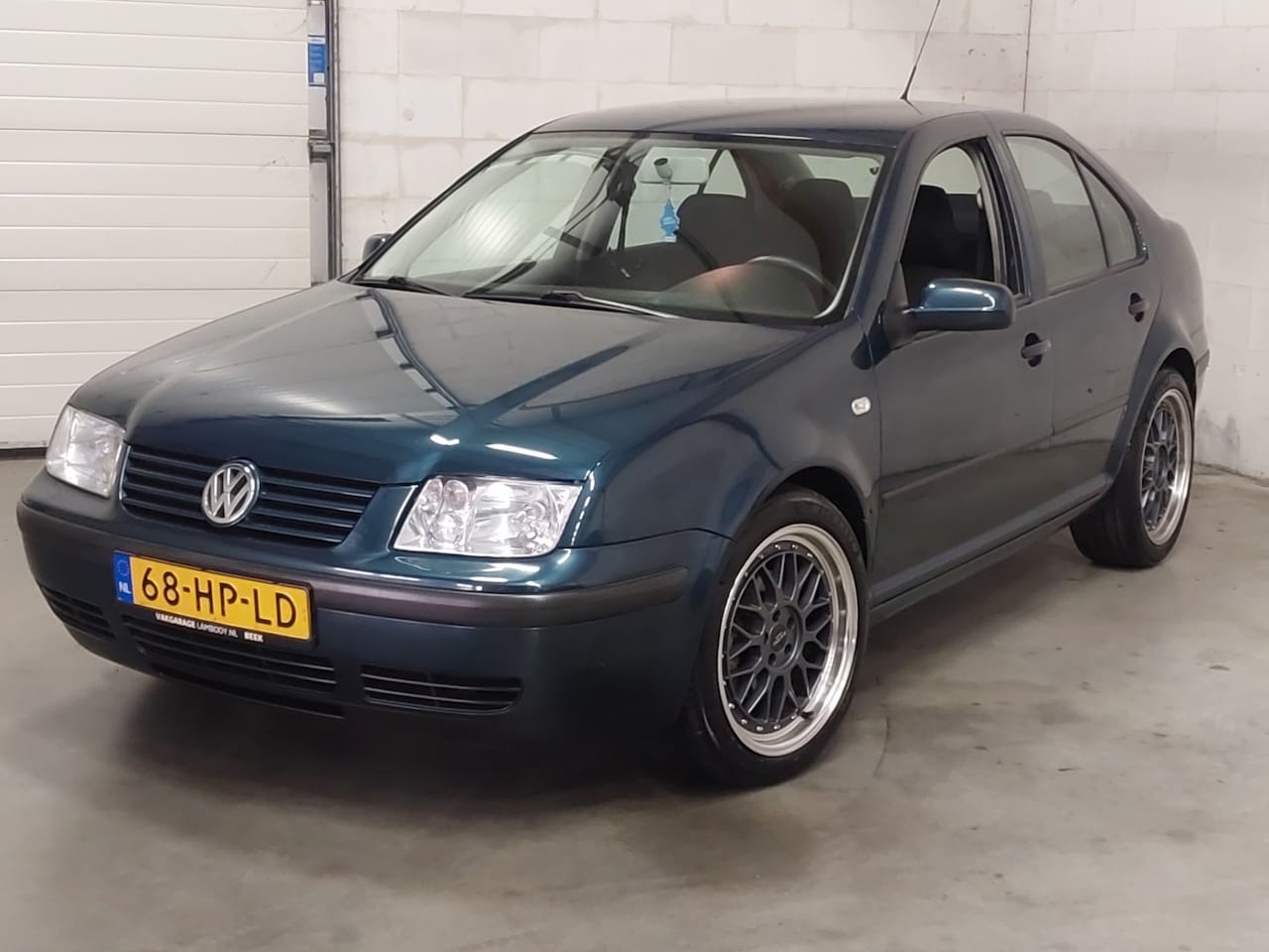 Volkswagen Bora - 2.0 Trendline 2001 Airco NW APK - AutoWereld.nl