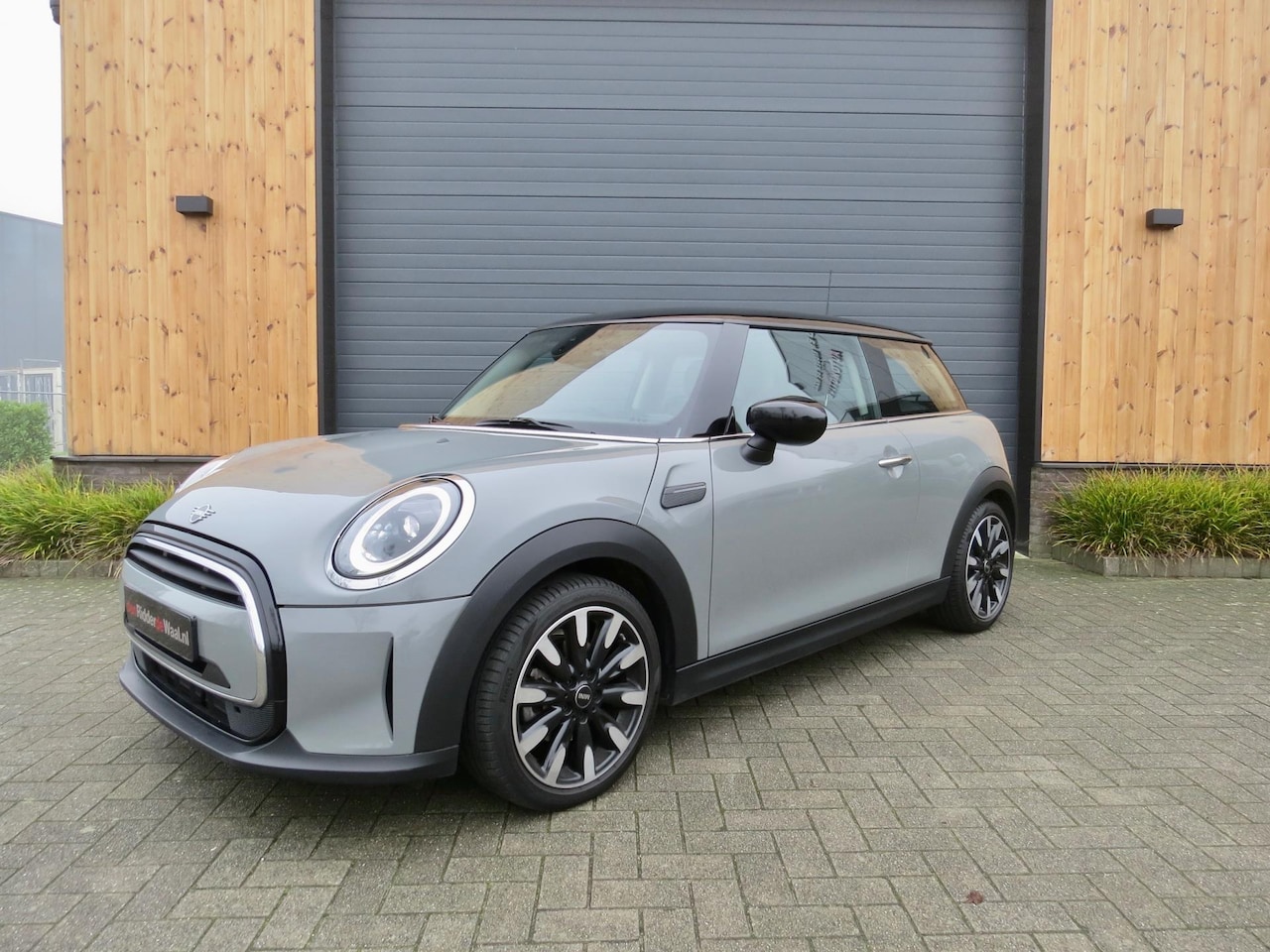 MINI Cooper - 1.5 Automaat *Carplay *Camera *Half leder - AutoWereld.nl