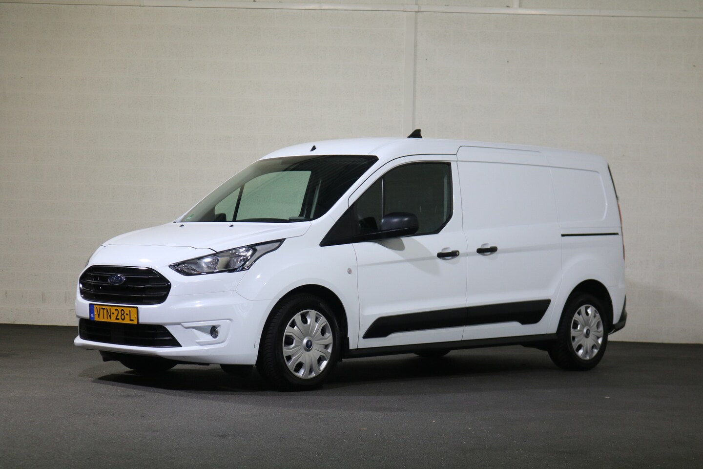 Ford Transit Connect - 1.5 EcoBlue L2 Trend Airco Navigatie Camera 2x Schuifdeur - AutoWereld.nl