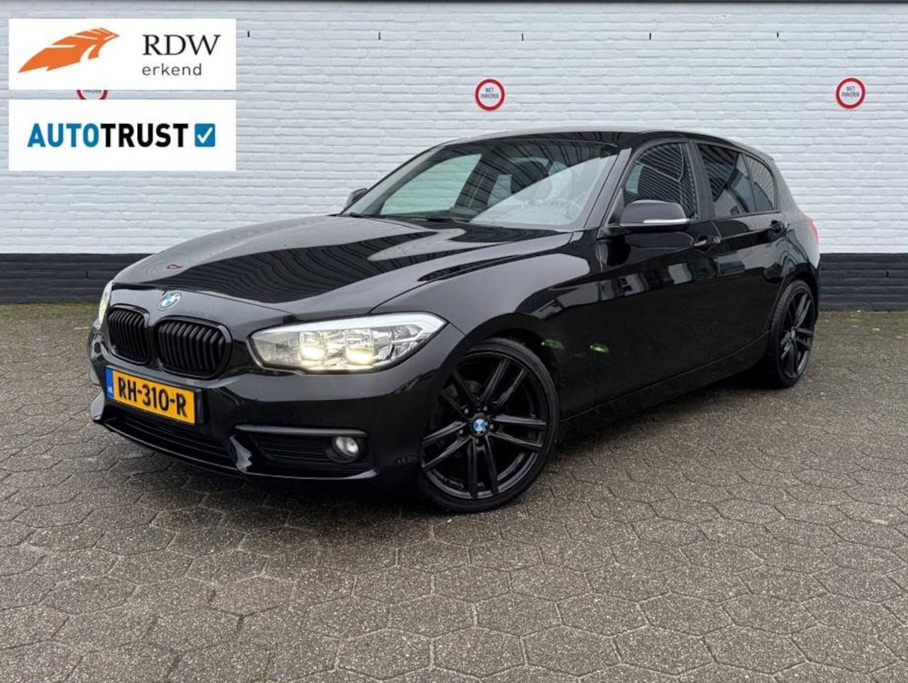 BMW 1-serie - 118i M Sport l AUTOMAAT l TREKHAAK l MOTOR NIEUW! - AutoWereld.nl