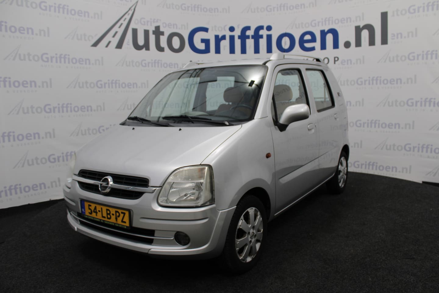 Opel Agila - 1.2-16V Njoy nette 5-deurs met airco - AutoWereld.nl