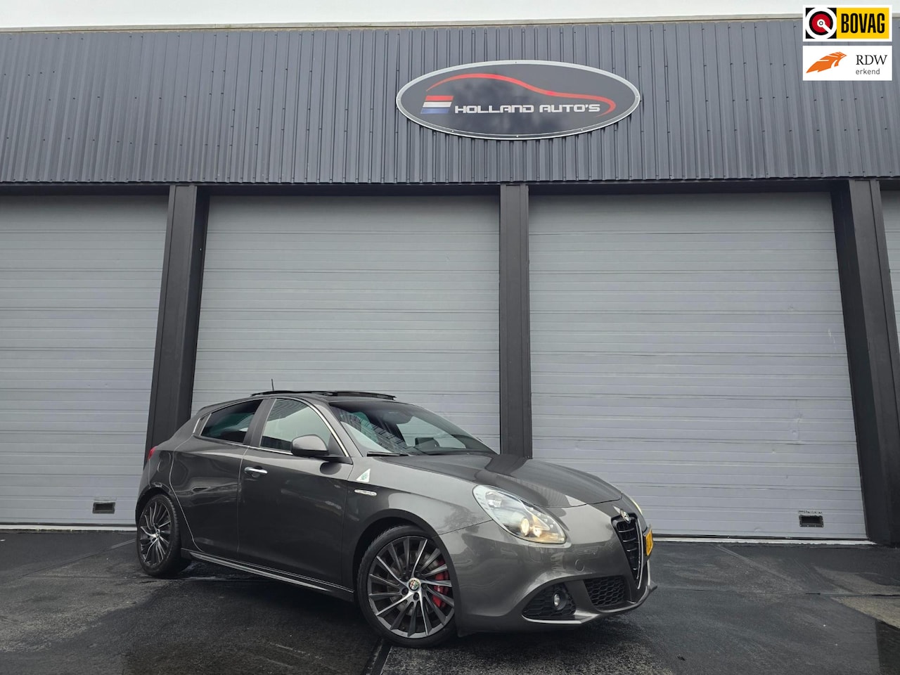 Alfa Romeo Giulietta - 1.7 TBi QV 260 PK Pano, Leder, Navi - AutoWereld.nl