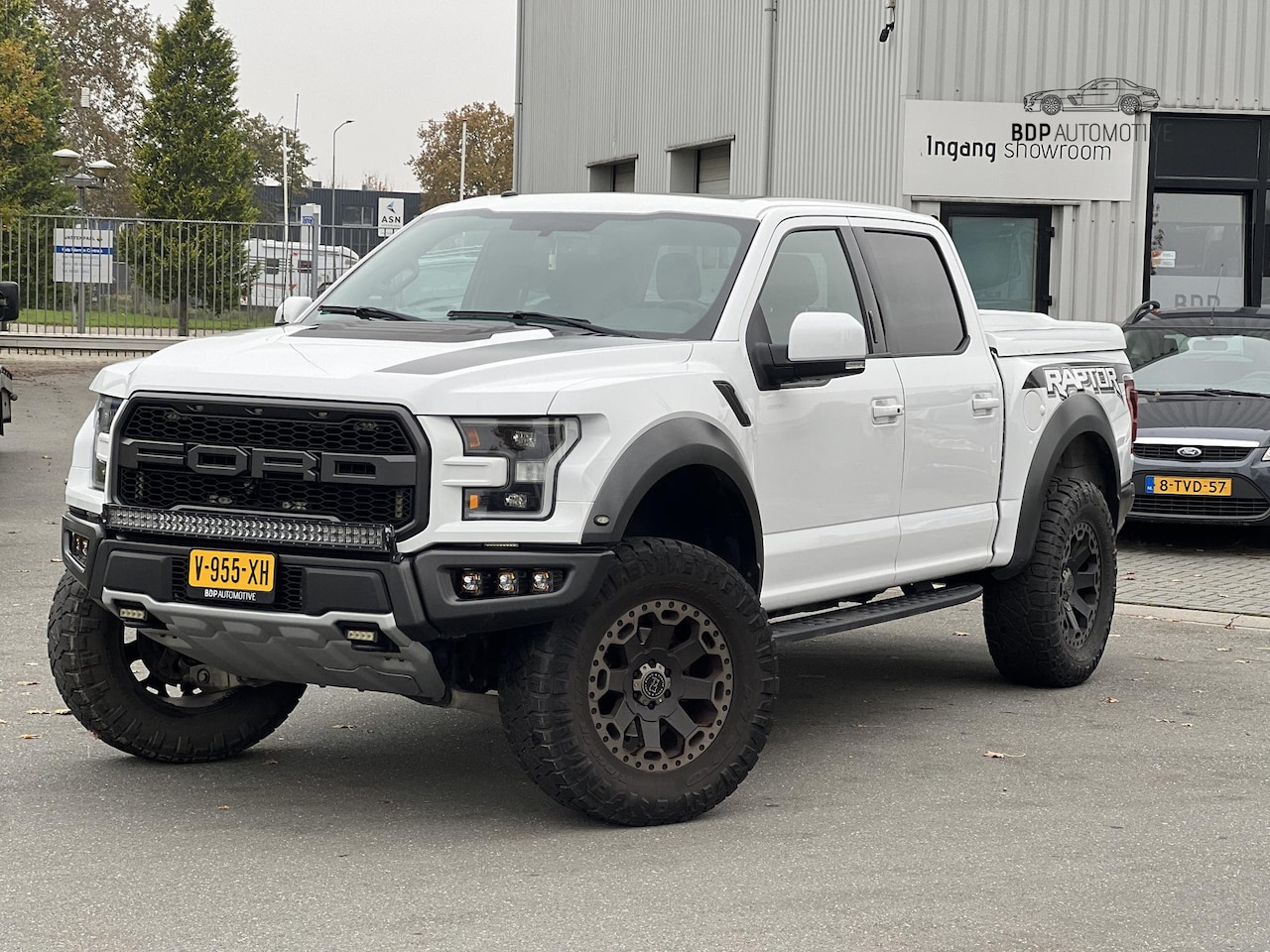 Ford F150 - USA 3.5 V6 Ecoboost SuperCrew Raptor 37'' LM WIELEN/LIFT KIT/DJ SET KOFFERBAK/LPG/SHOW AUT - AutoWereld.nl