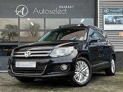 Volkswagen Tiguan - 1.4 TSI Sport&Style Pano Navi PDC