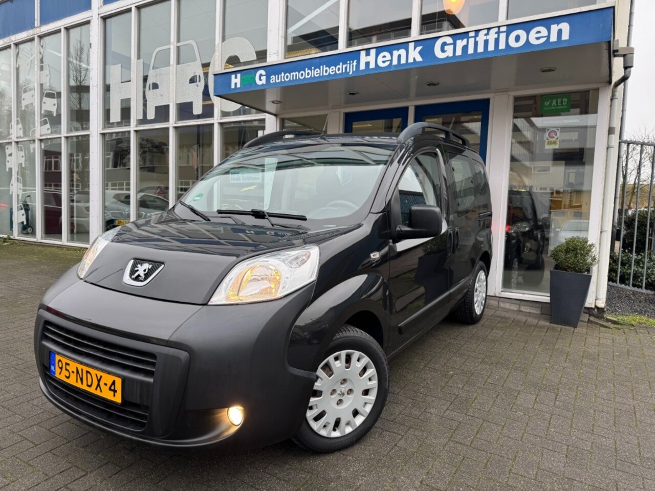 Peugeot Bipper - 1.4i Bipper Teppe I Airco I Trekhaak I PDC I Elektr. ramen - AutoWereld.nl