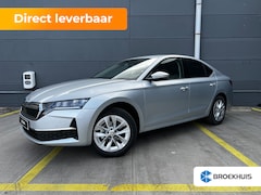 Skoda Octavia - Hatchback Octavia 1.5 TSI e-TEC MHEV 115 DSG-7 First Edition | Chromen grille | Climatroni