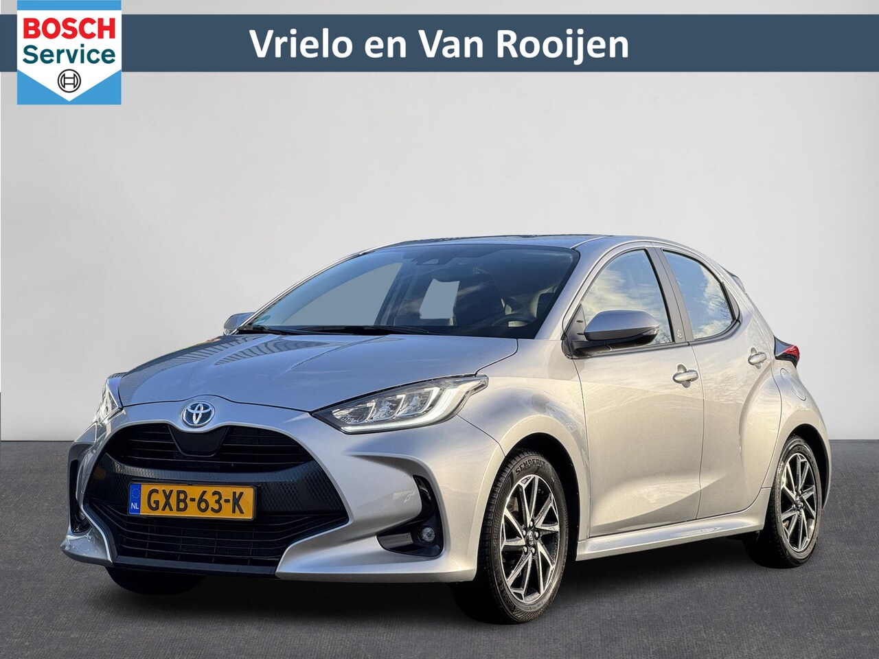 Toyota Yaris - 1.5 Hybrid Dynamic | Camera | Carplay | Cruise | LM velgen | Multimedia pack | ( Vestiging - AutoWereld.nl