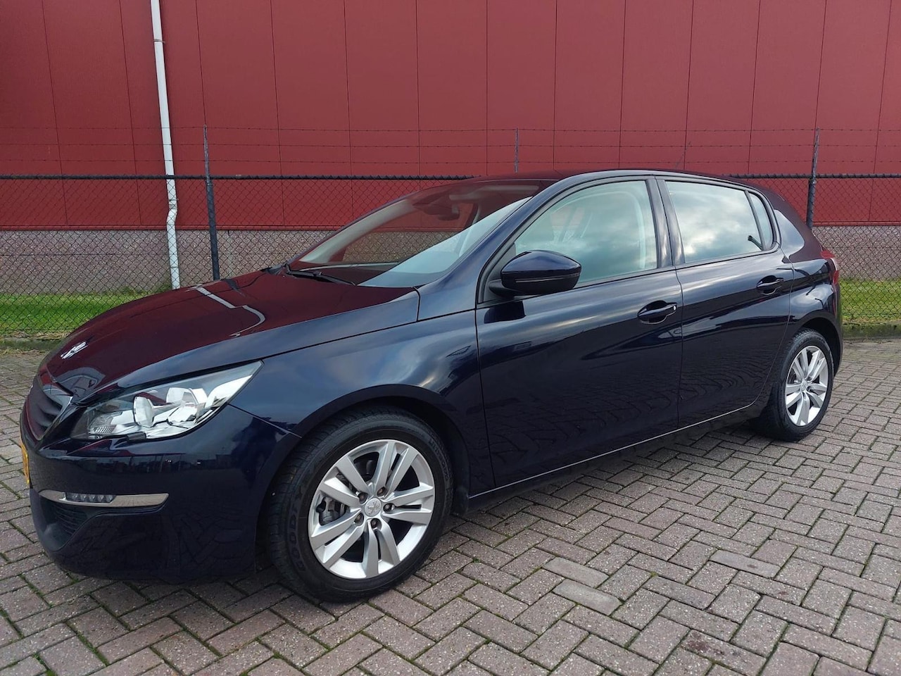 Peugeot 308 - 1.2 PureTech Active | ECC | Cruise | Navi - AutoWereld.nl