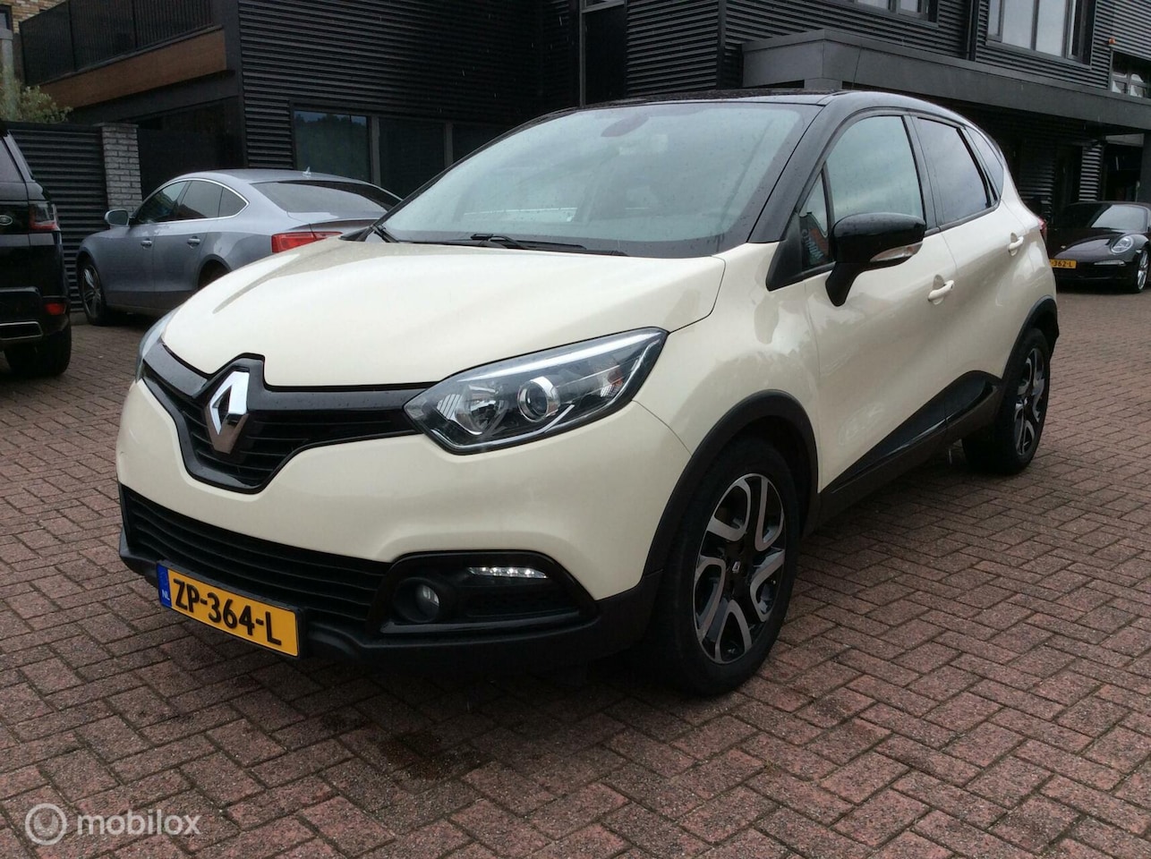 Renault Captur - 1.2 TCe Dynamique Automaat Navi Camera 17"boekjes - AutoWereld.nl