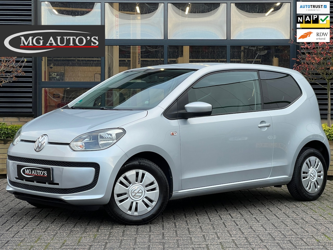 Volkswagen Up! - 1.0 high up! | Airco | 3 Deurs | Elektrische Ramen | AUX | APK - AutoWereld.nl