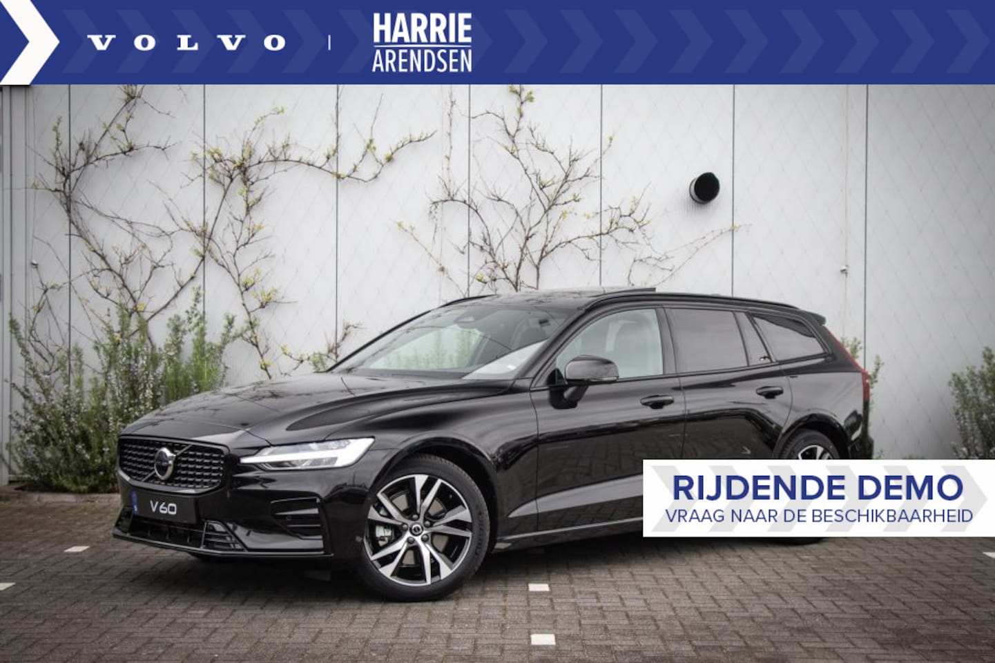 Volvo V60 - B3 Aut.7 Plus Dark | Adaptieve Cruise Control | Schuif-/kanteldak | Harman Kardon audio | - AutoWereld.nl