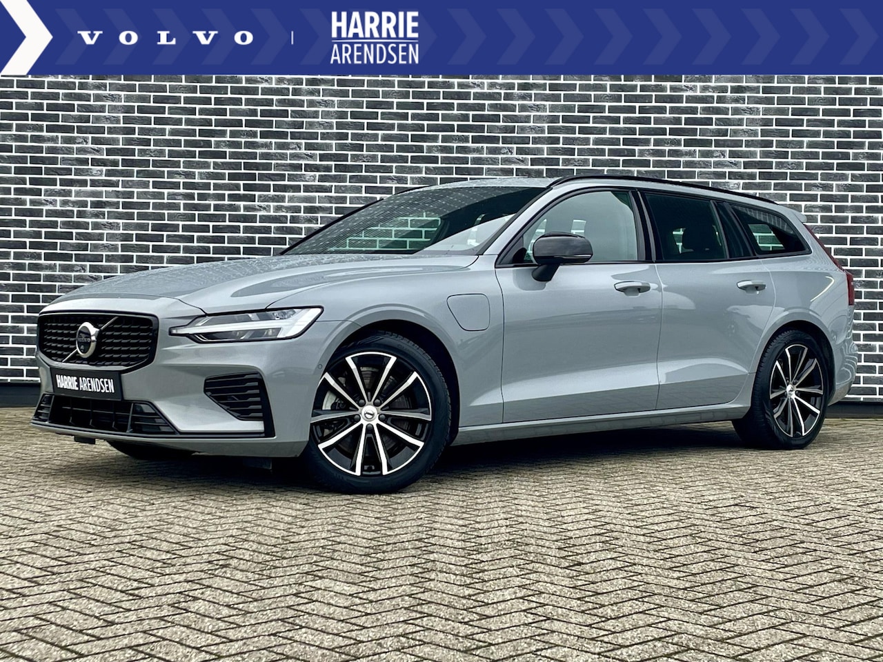 Volvo V60 - 2.0 T6 Plug-in hybrid AWD Plus Dark - AutoWereld.nl