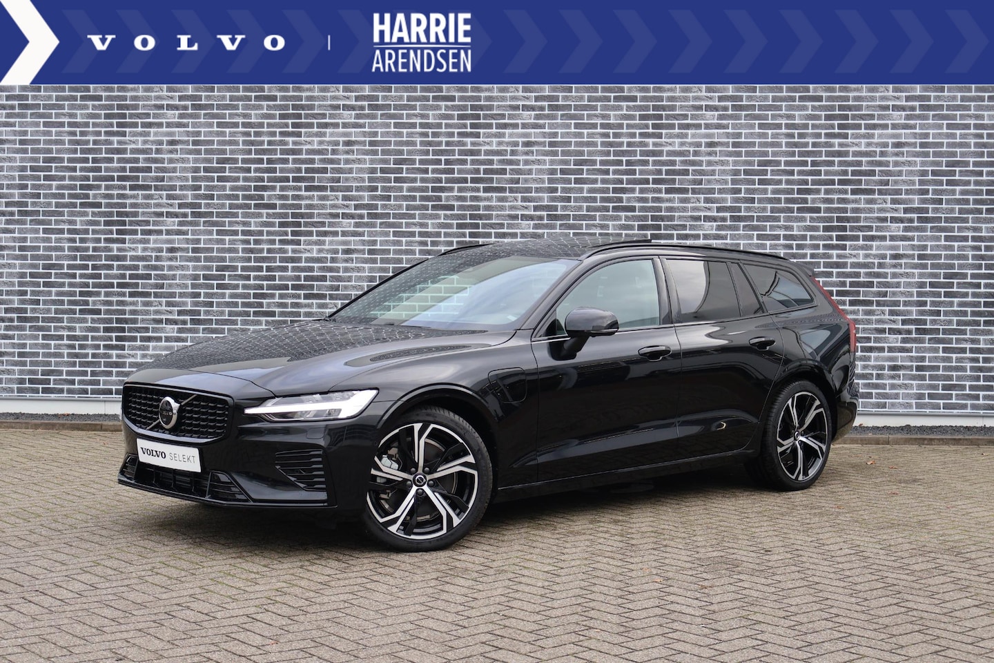 Volvo V60 - 2.0 T8 Plug-in hybrid AWD Ultimate Bright | Panoramadak | 360 camera | Harman Kardon audio - AutoWereld.nl