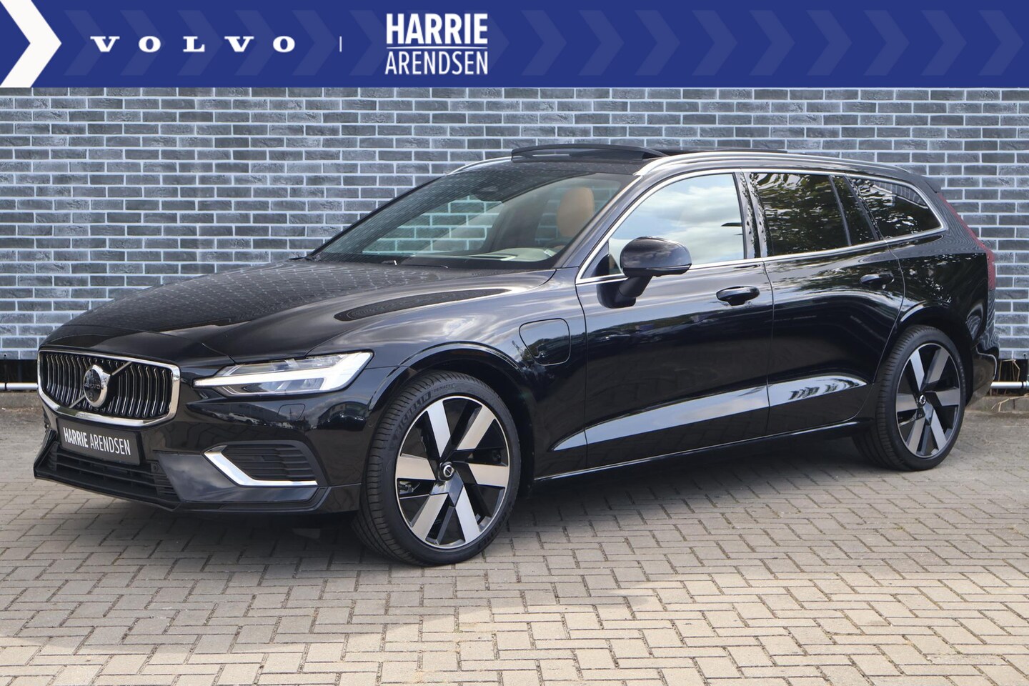 Volvo V60 - 2.0 T8 Plug-in hybrid AWD Ultimate Bright - AutoWereld.nl