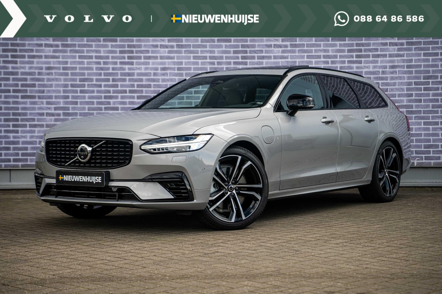 Volvo V90 - 2.0 T8 Plug-in hybrid AWD Ultra Dark - AutoWereld.nl