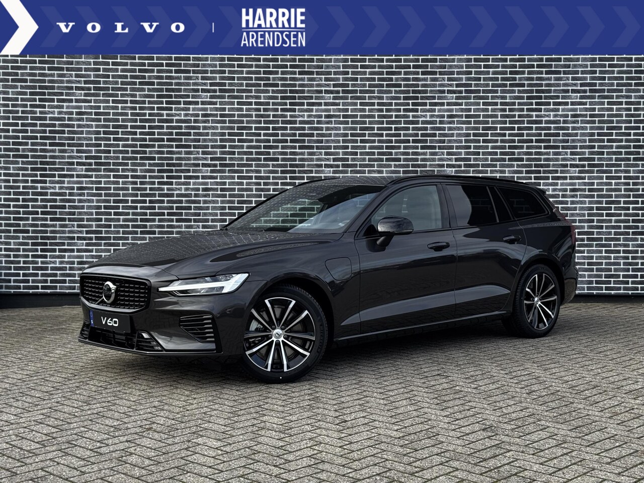 Volvo V60 - 2.0 T6 Plug-in hybrid AWD Plus Dark - AutoWereld.nl