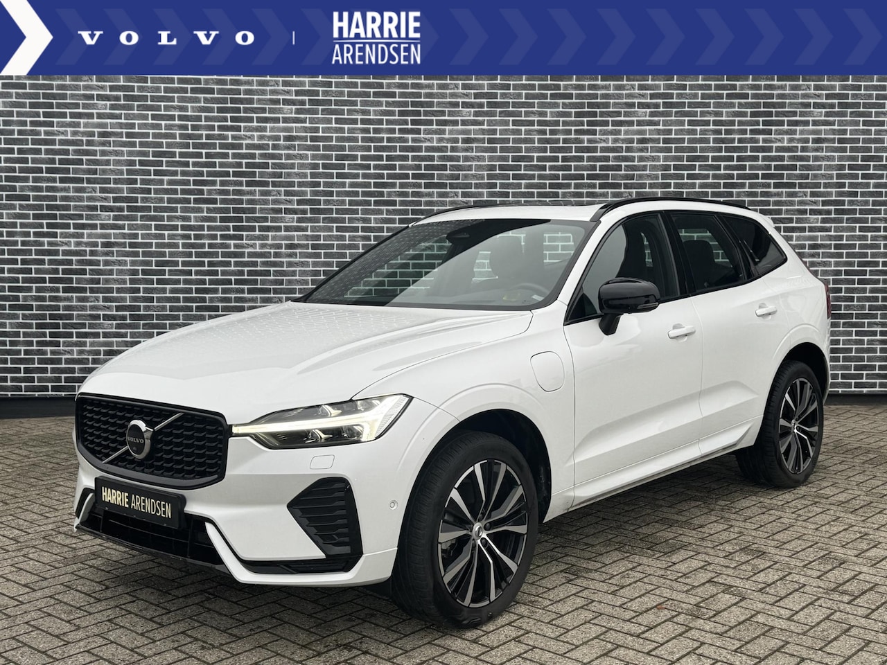 Volvo XC60 - 2.0 T6 Plug-in hybrid AWD Ultimate Dark - AutoWereld.nl