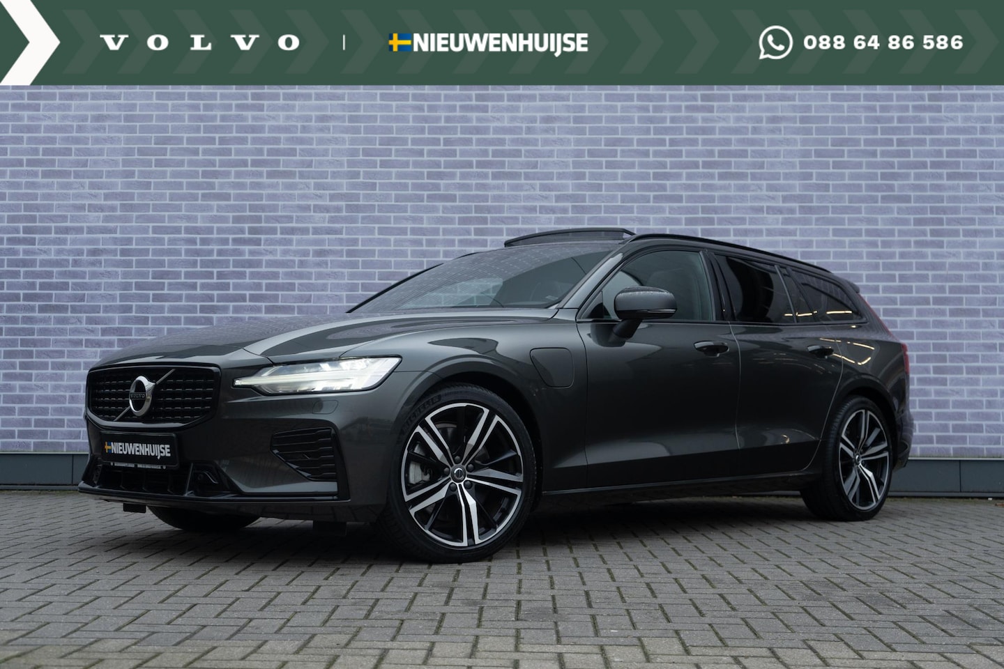 Volvo V60 - T8 Recharge AWD Plus Dark | Google | Stoel-/Stuurverwarming | Adaptieve Cruise | Schuif-/K - AutoWereld.nl