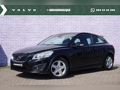 Volvo C30 - 2.0 Momentum | Leder | High Performance audio | Navigatie | Bluetooth | parkeer sensoren |