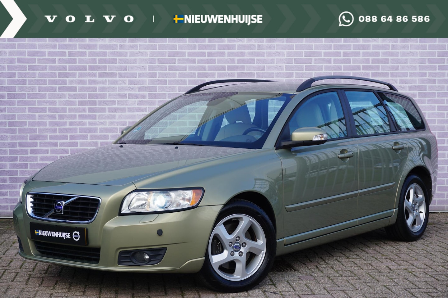 Volvo V50 - 2.4i Edition II | Youngtimer| 5 cilinder!| Automaat | Leder | Stoelverwarming | Dak rails - AutoWereld.nl