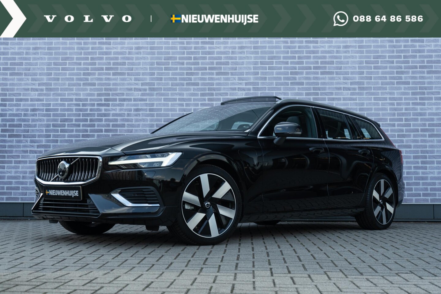 Volvo V60 - Recharge T6 AWD Ultimate Bright | Longe Range | Google | 360 Camera | Head-Up Display | St - AutoWereld.nl