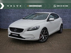 Volvo V40 - 1.5 T2 Kinetic | Trekhaak | Bi-Xenon | Stoelverwarming | Navigatie | Bluetooth |