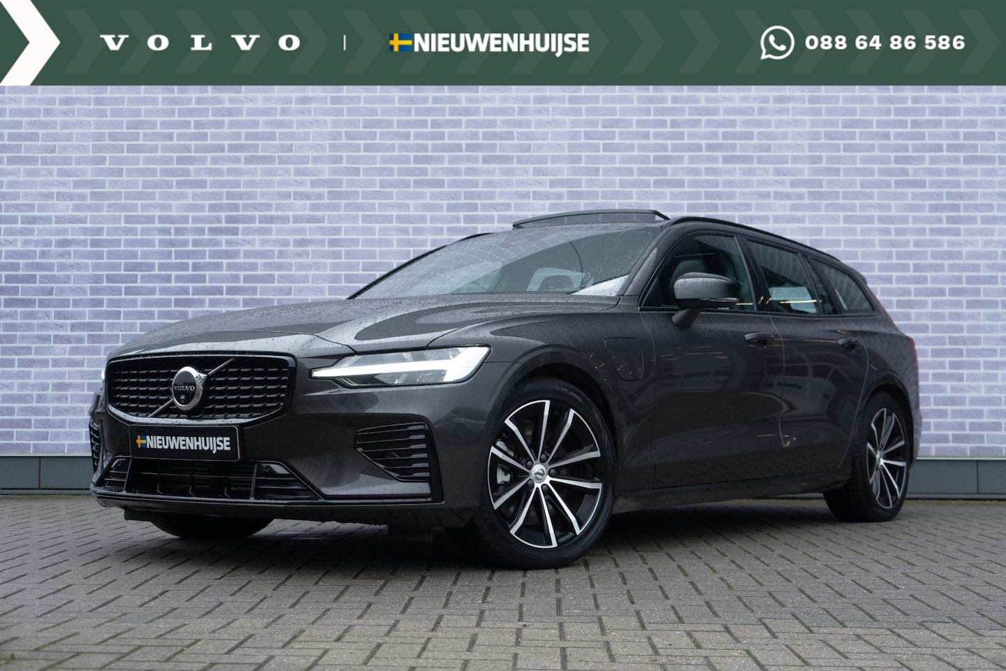 Volvo V60 - T6 Plug-in hybrid AWD Plus Dark | Longe Range | Google | Adaptieve Cruise | Stoelverwarmin - AutoWereld.nl