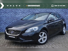 Volvo V40 - 2.0 T2 Momentum | Nieuw Binnen | Bi-Xenon | Stand Kachel | Stoel verwarming | High Perform