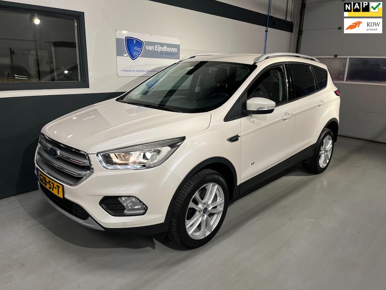 Ford Kuga - 1.5 EcoBoost Titanium Navi|Cruise|Trekhaak - AutoWereld.nl