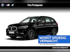 BMW X1 - sDrive18i Sport Line / 18" / Lichtpakket / Achteruitrijcamera / Sportstoelen / Automaat