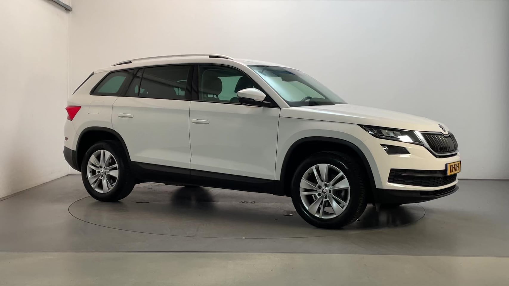 Skoda Kodiaq - 1.4 TSI 150pk DSG ACT Ambition Business Trekhaak Navigatie Stoelverwarming - AutoWereld.nl