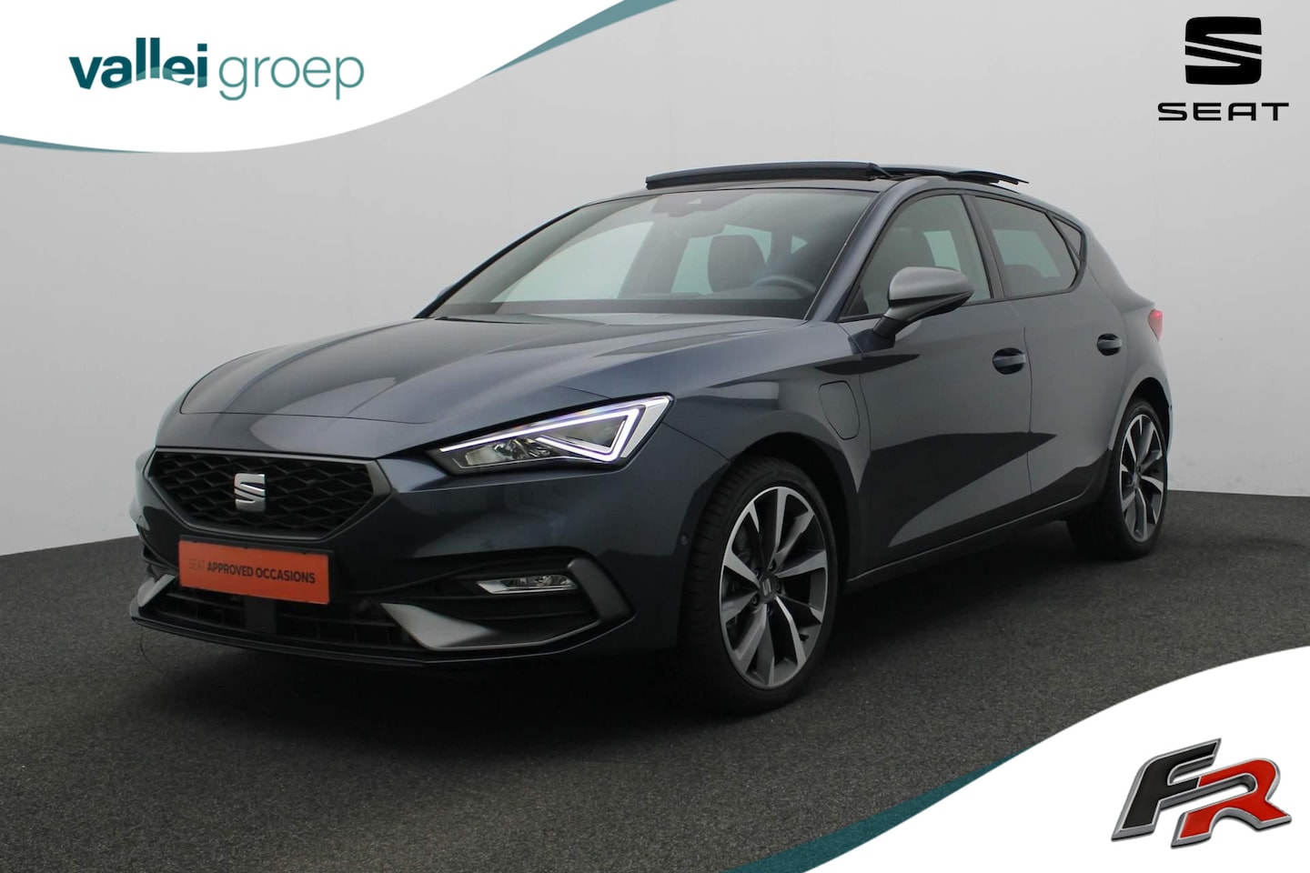 Seat Leon - 1.4 TSI eHybrid 204PK DSG PHEV FR Business Intense | Pano | Leder/alcantara | Geheugenstoe - AutoWereld.nl