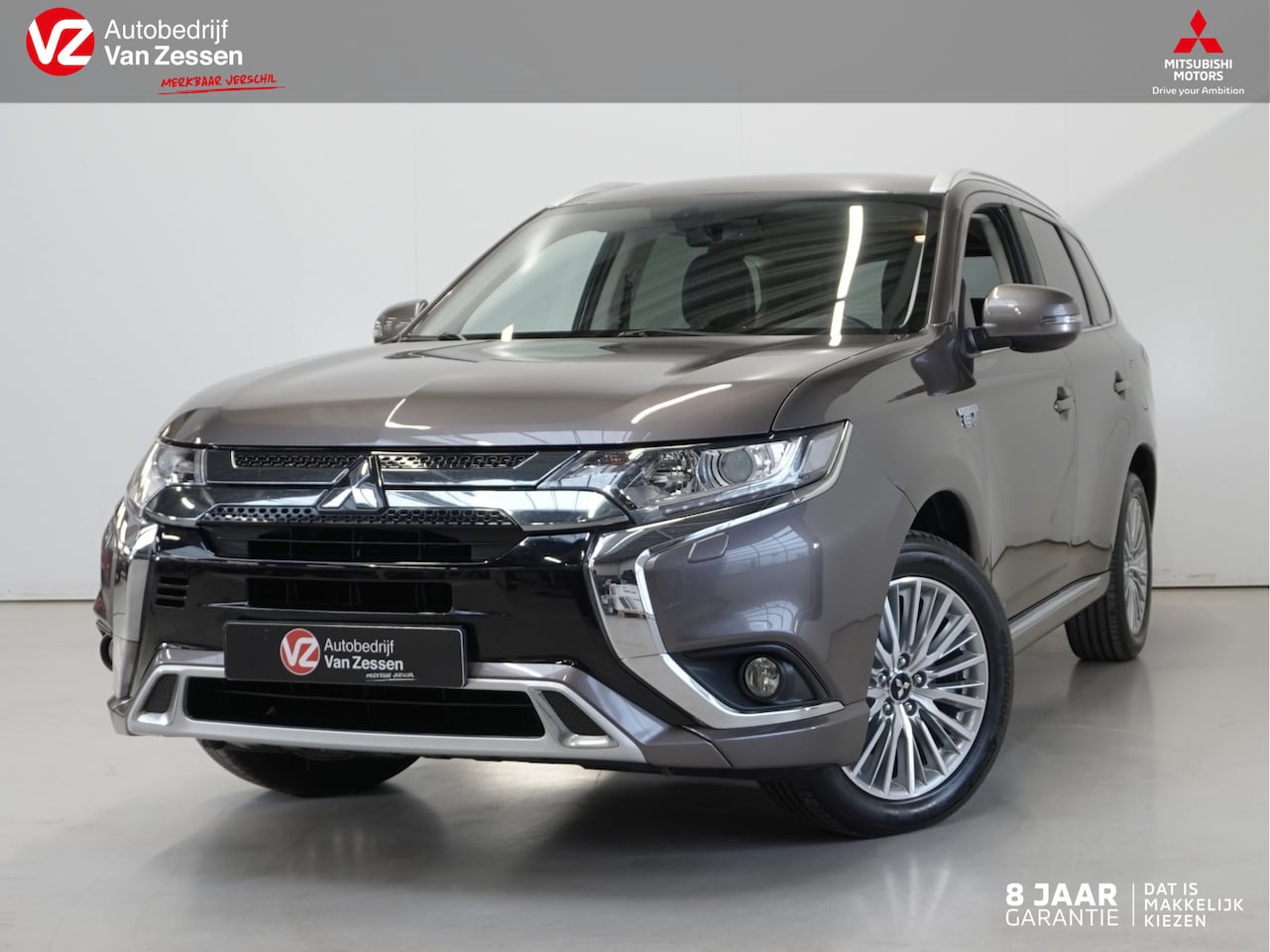 Mitsubishi Outlander - 2.4 PHEV Pure+ | Trekhaak | Apple Carplay / Android Auto | - AutoWereld.nl