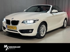 BMW 2-serie Cabrio - 218i Advantage 16"/Stoelverwarming/Trekhaak/LED/DAB/Climate/Cruise/Windscherm