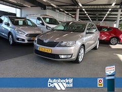 Skoda Rapid - 1.2 TSi 105pk Elegance Bnsline 5-drs. NAVI/CLIMA/CRUISE/PDC/STOELVERWARMING