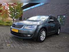 Skoda Octavia Combi - 1.0 TSI Greentech Style Business Automaat