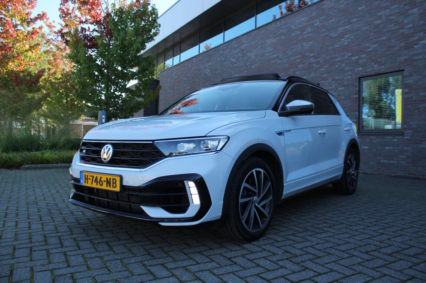 Volkswagen T-Roc - 2.0 TSI 4Motion R 2.0 TSI 4Motion R - AutoWereld.nl